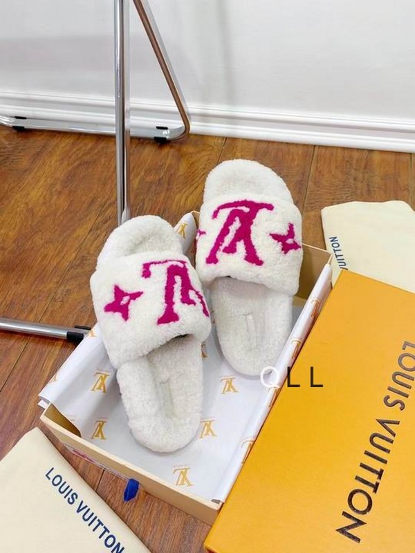 LV Women's Slippers 89